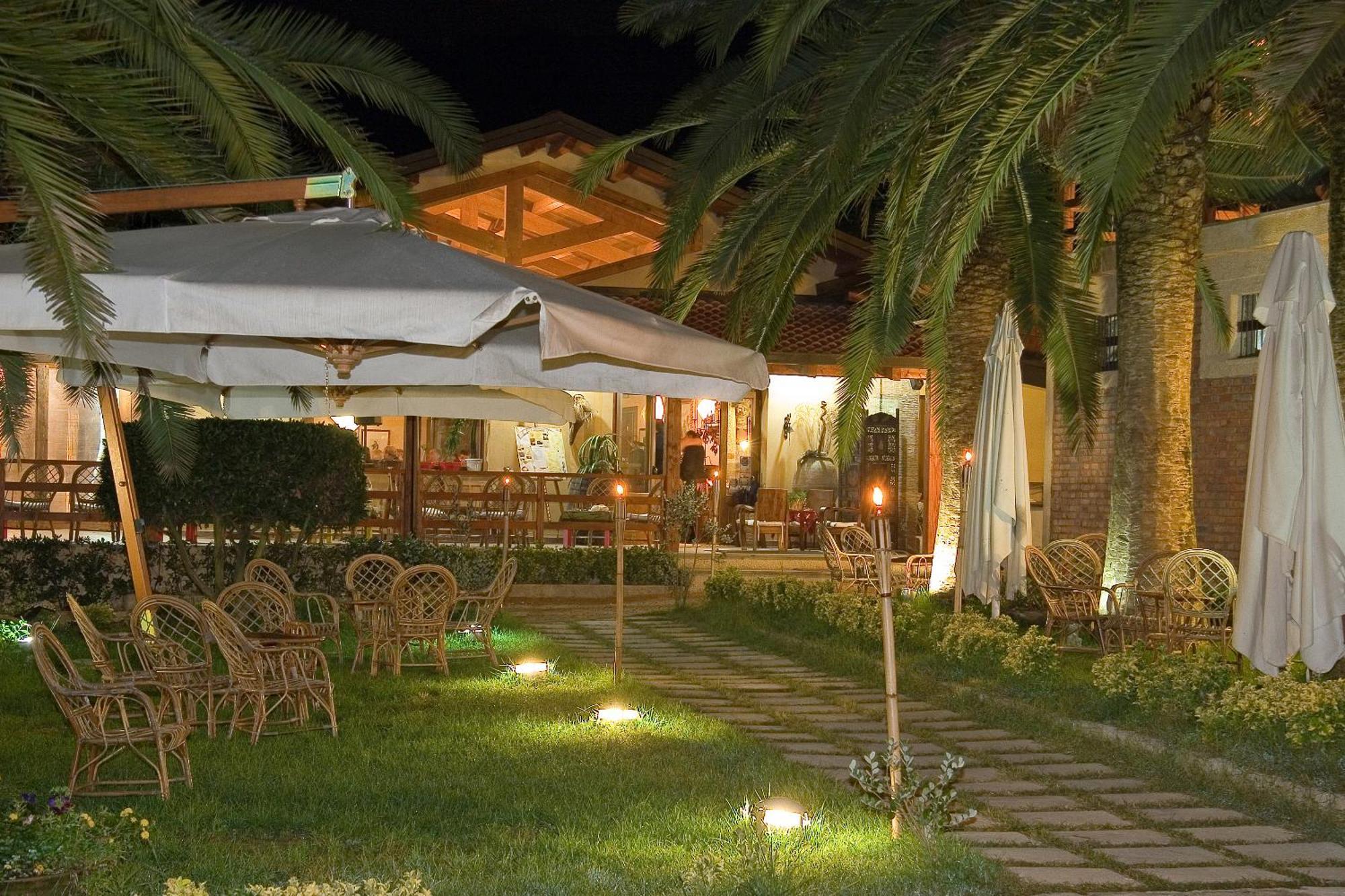 Il Borgo Sul Lago Pizzo Kültér fotó